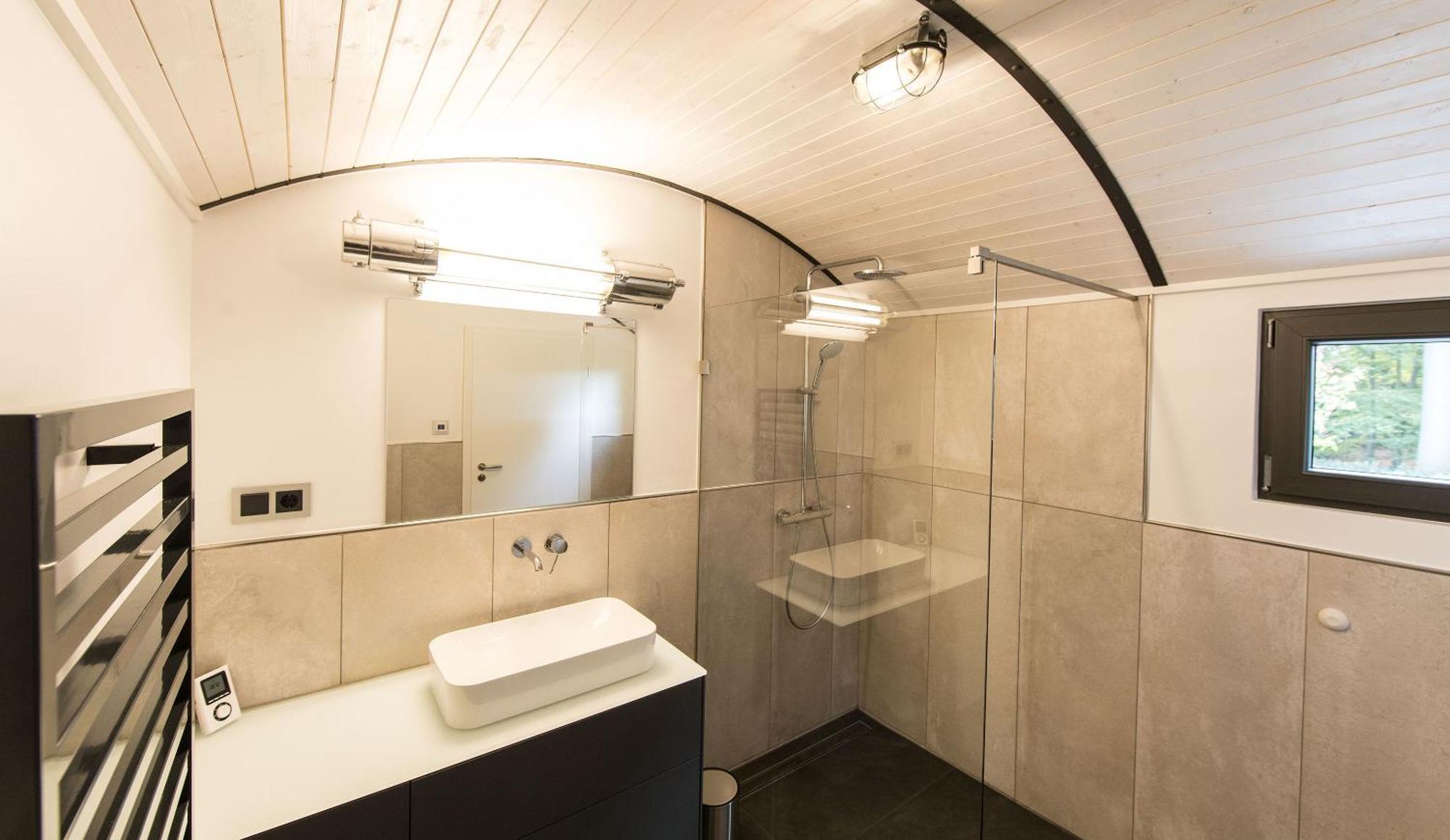 Lokomotel-waggon, Luxus Im Eisenbahnwaggon