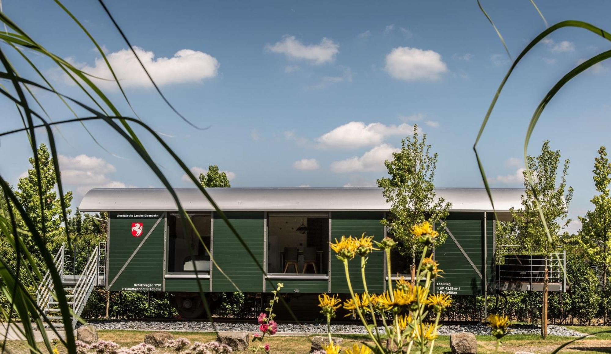 Lokomotel-waggon, Luxus Im Eisenbahnwaggon